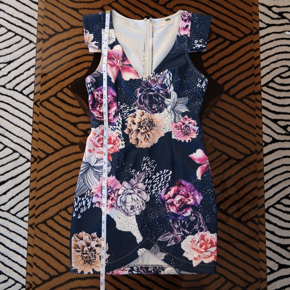 Rumor Boutique Floral Bodycon Mini Dress -Small- Originally $97 from LF Laguna